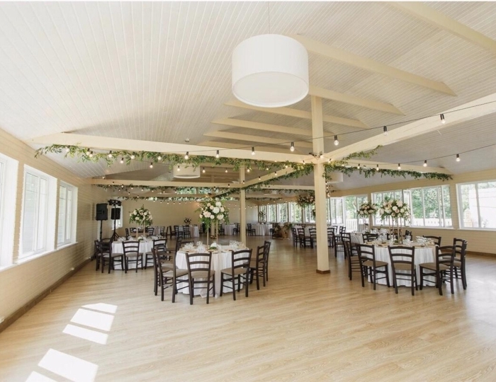 Банкетный зал  «Парус» - Загородный клуб «Медвежьи Озера»